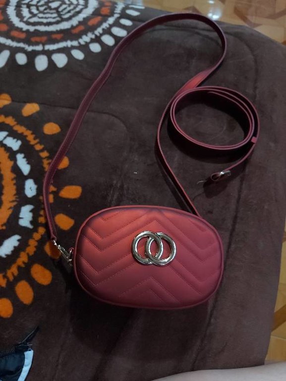 Bolsa cangurera de silicon de Otras marcas de segunda mano - GoTrendier