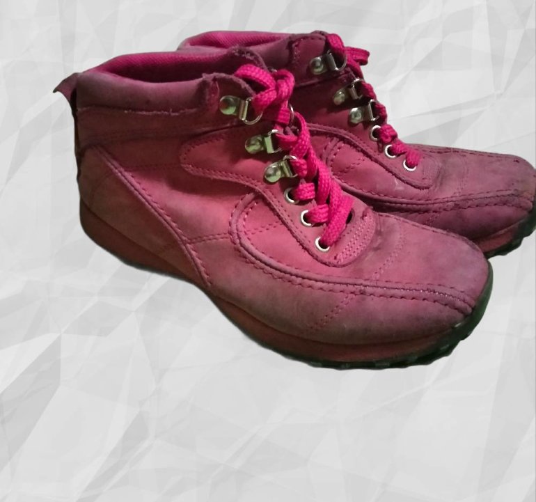 Botines con agujeta rosas Kebo de segunda mano - GoTrendier