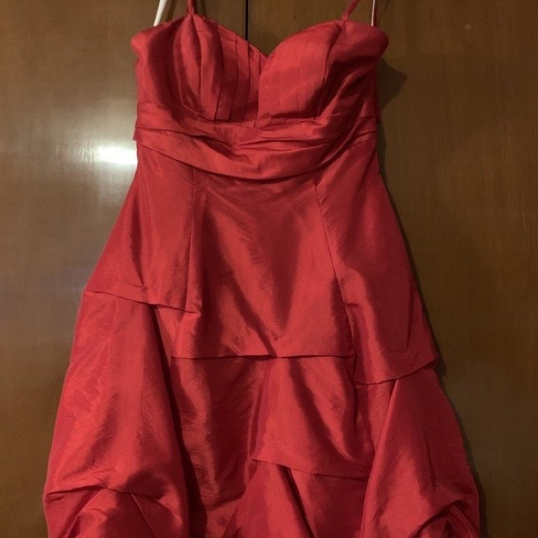 Vestido rojo corto de Liz Minelli de segunda mano - GoTrendier