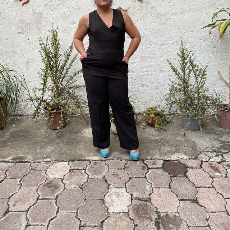Palazzo/Jumpsuit en color negro de Otras marcas de segunda mano - GoTrendier