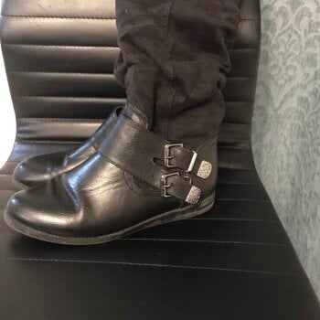 Botas largas de dama de Tierra Bendita de segunda mano - GoTrendier