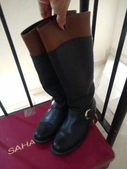 Botas Shara Negro/Café de Sahara de segunda mano - GoTrendier