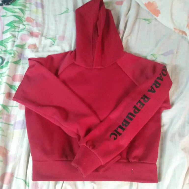 Sudadera tipo ombliguera de Casual corner de segunda mano - GoTrendier