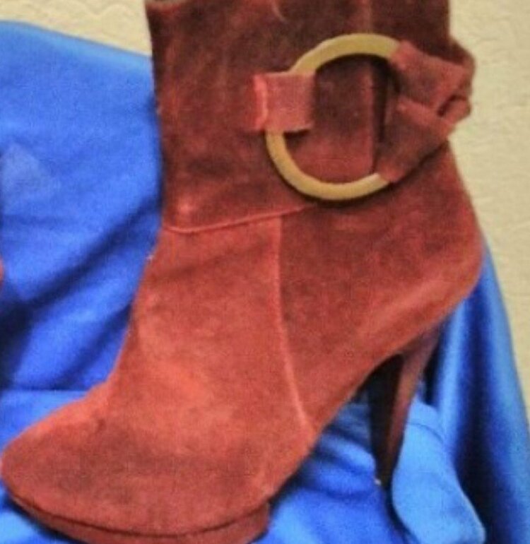 Botines gamuza cobre de Andrea de segunda mano - GoTrendier