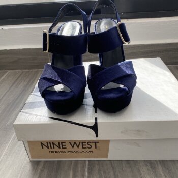 Sandalias Nine west terciopelo de segunda mano - GoTrendier