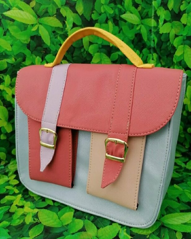 BOLSA TIPO GRAFEA de Otras marcas de segunda mano - GoTrendier