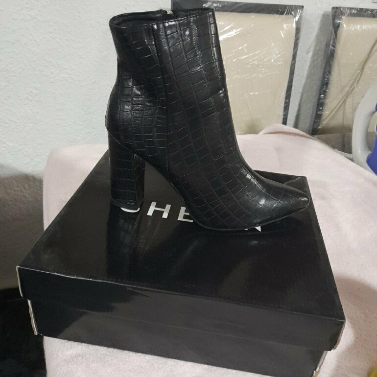 Botines negros Shein de segunda mano - GoTrendier