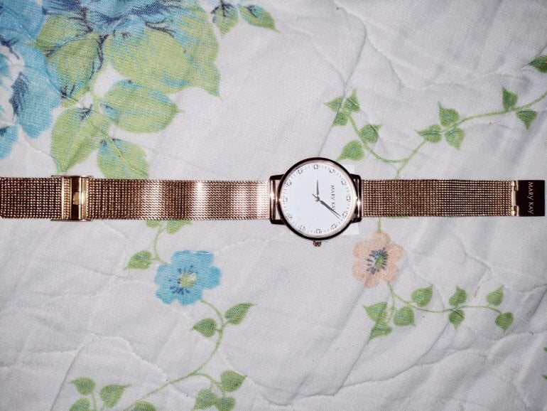 Reloj de oro rosa con Swarovski de Mary Kay de segunda mano