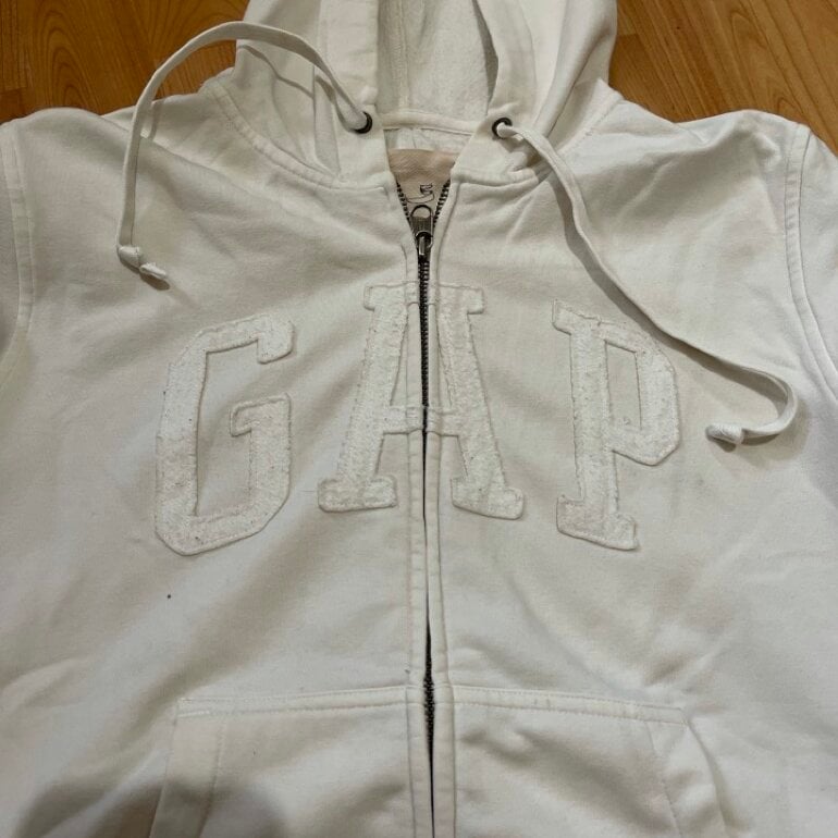 Sudadera GAP, original talla L de segunda mano - GoTrendier