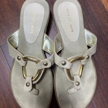 Sandalias Pie de Gallo Beige de Efe de segunda mano - GoTrendier