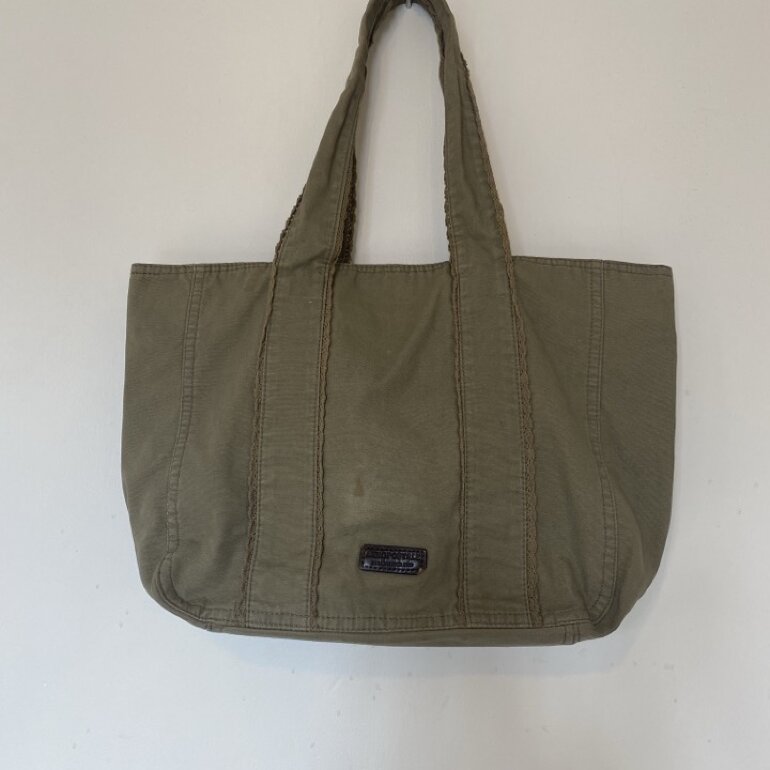 Bolsa verde tela aeropostal de Aéropostale de segunda mano - GoTrendier