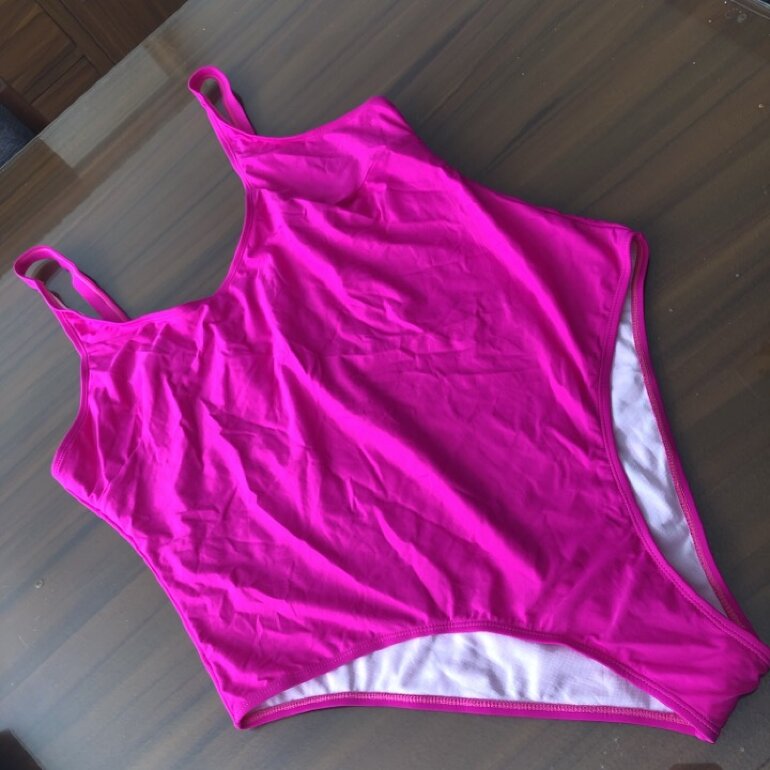 SHEIN TRAJE DE BAÑO COMPLETO ROSA de segunda mano - GoTrendier