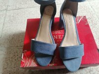Huarache de tacon ancho de genesis de segunda mano - GoTrendier