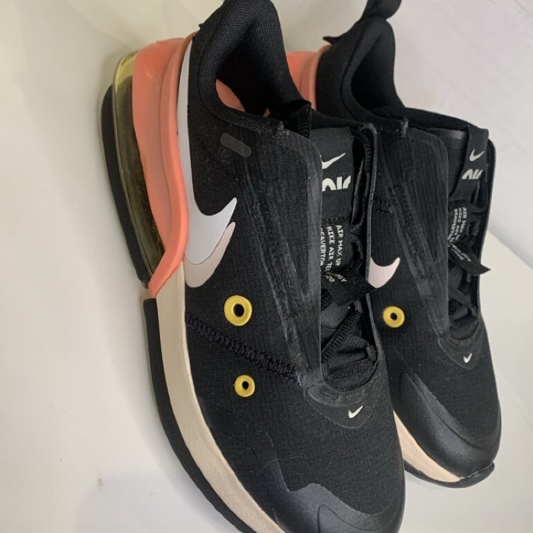 Tenis Nike air max up de segunda mano - GoTrendier
