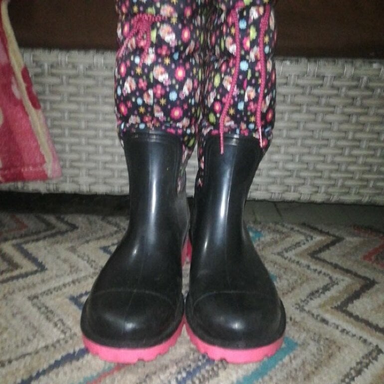 Botas de lluvia hello kitty de Andrea de segunda mano - GoTrendier