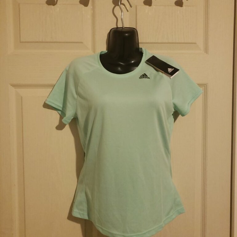 Playera adidas Climalite de segunda mano - GoTrendier