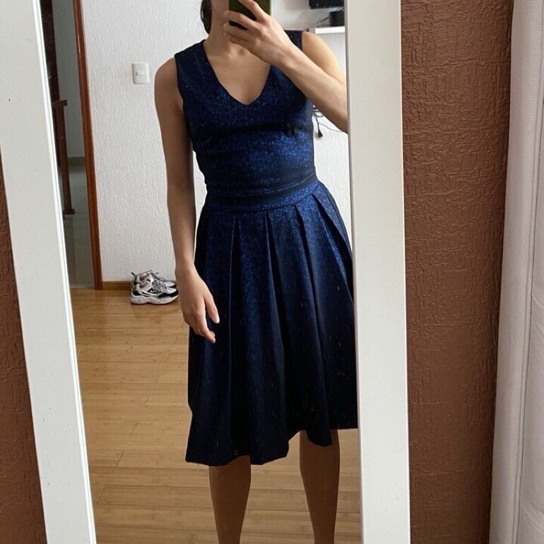 Vestido midi de fiesta noche de Julio de segunda mano - GoTrendier