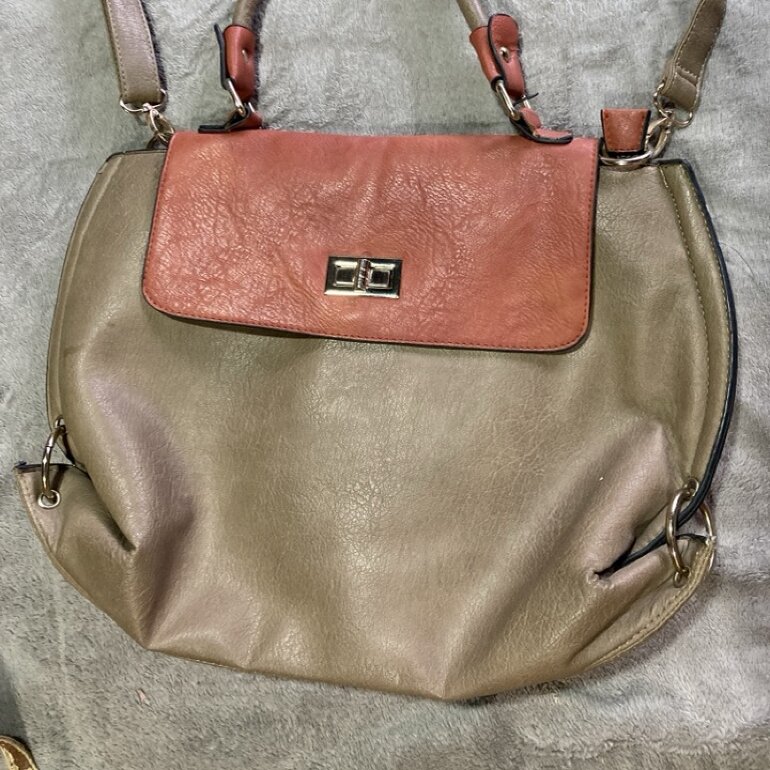 Bolsa tipo portafolio de Otras marcas de segunda mano - GoTrendier