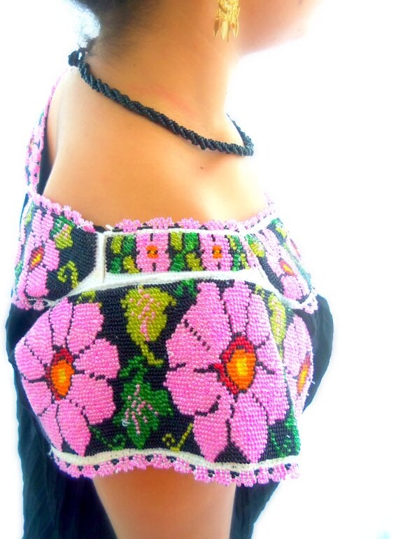 Blusa de chaquira con mangas bordadas de Bebe de segunda mano - Main Image