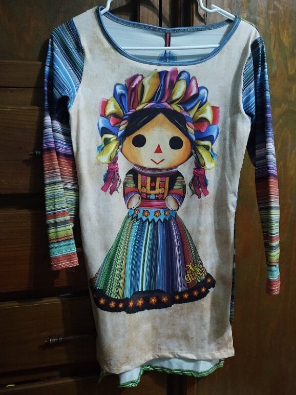 Camiseta Ay güey muñeca mexicana de Ay Guey de segunda mano - Main Image