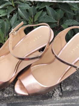 Zapatillas rose gold de Westies de segunda mano - GoTrendier