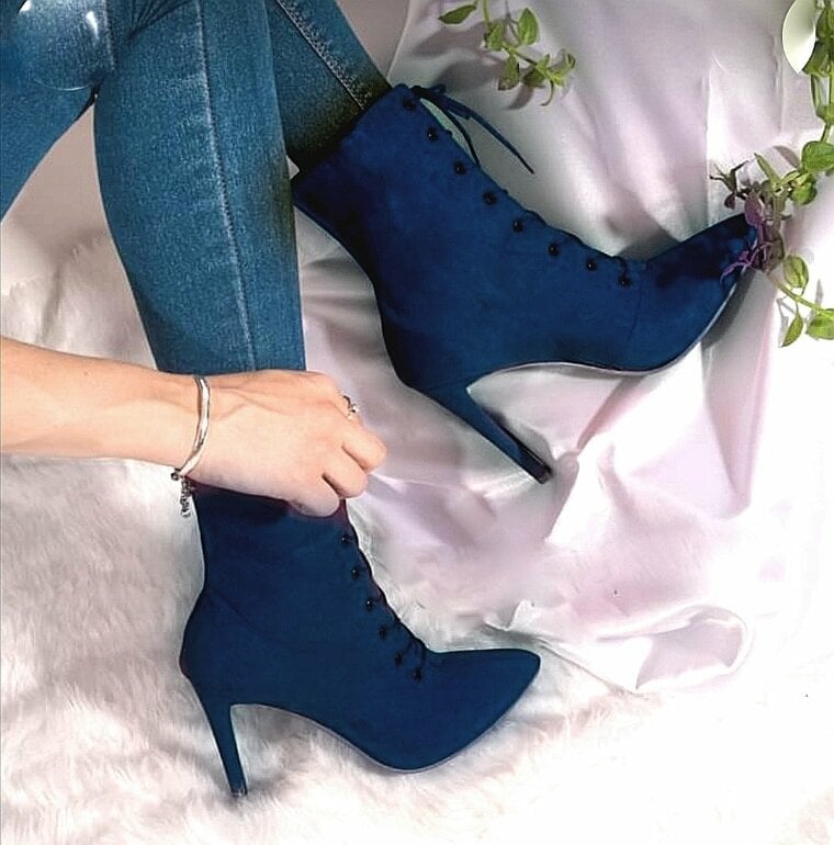 Botín azul agujetas de Otras marcas de segunda mano GoTrendier