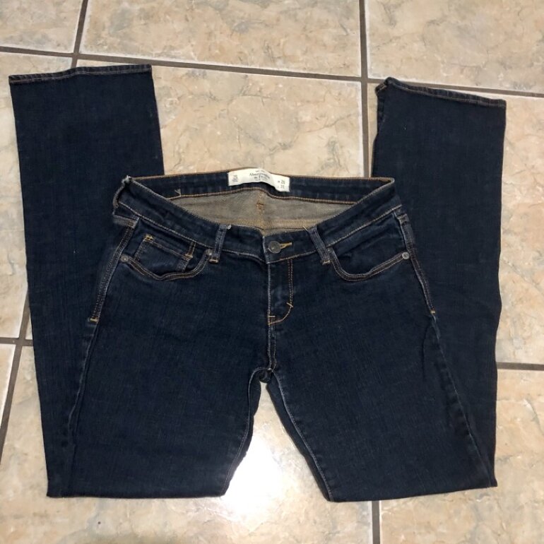 Pantalon de mezclilla abercrombie de Abercrombie \u0026amp; Fitch de segunda  mano - GoTrendier