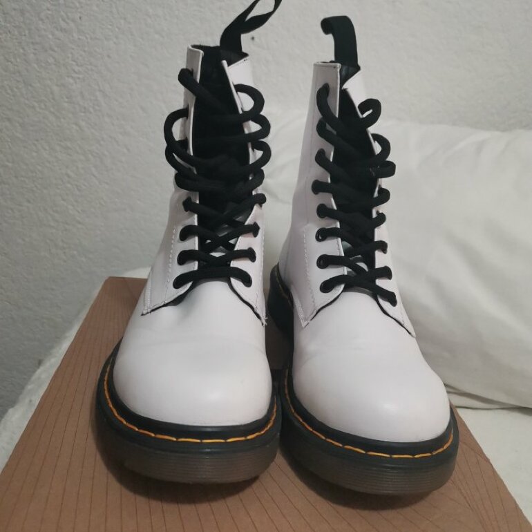 Combat boots blancas Trender de segunda mano - GoTrendier