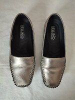 Zapatos plateados de piso de bellino de segunda mano - GoTrendier