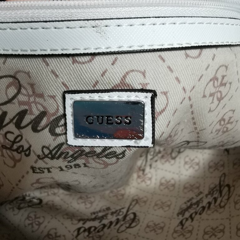 Marca Guess Cangurera Guess Blanca Cangurera Guess Cafe Guess Logo