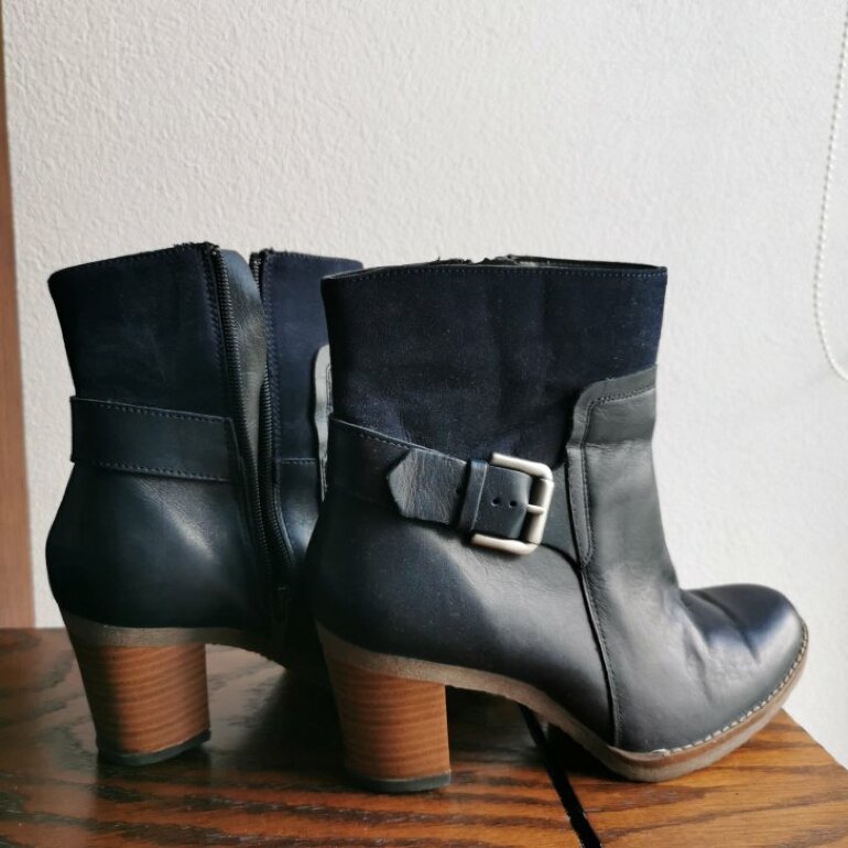 Botines azul marino flexi de segunda mano - GoTrendier