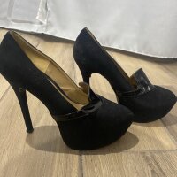 Tacones negros gamuza de Castanie de segunda mano - GoTrendier