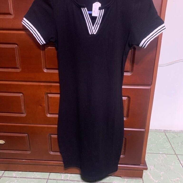 Vestido casual negro de active usa de segunda mano - GoTrendier
