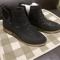 Botines calados negros de C\u0026amp;A de segunda mano - GoTrendier