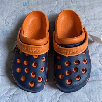 Compra Sandalias tipo crocs de segunda mano - GoTrendier