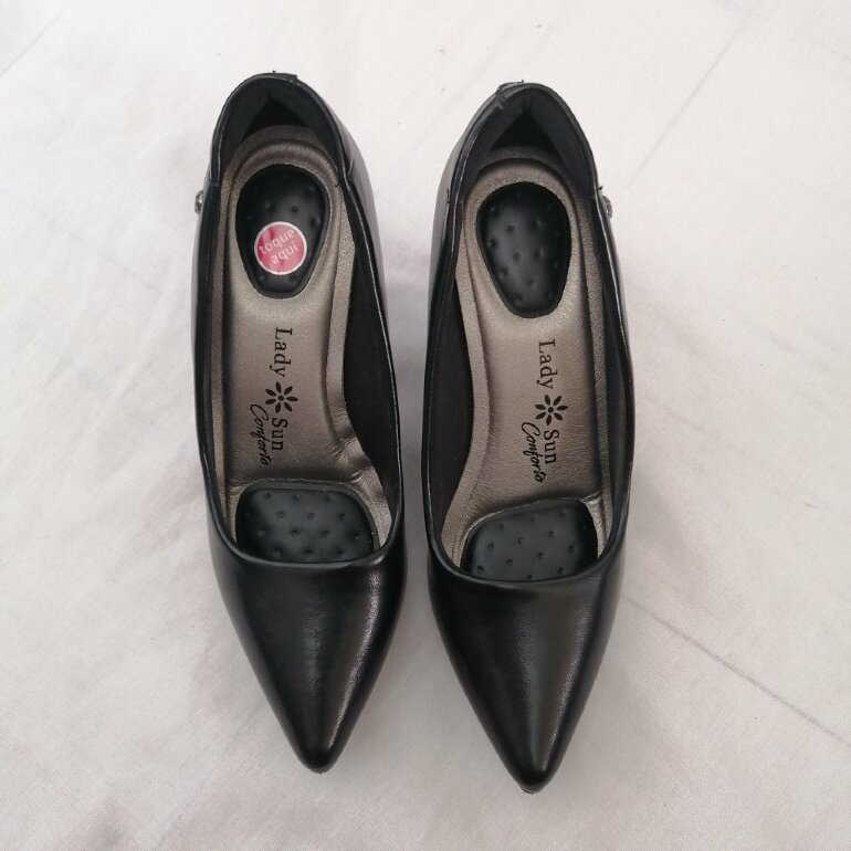 ❤️ ZAPATILLAS NEGRAS MODERNAS de Lady Sun de segunda mano - GoTrendier