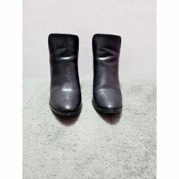 Botines negros de pico super de moda de sin marca de segunda mano -  GoTrendier