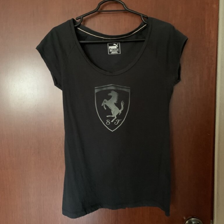 Playera Ferrari puma de segunda mano - GoTrendier