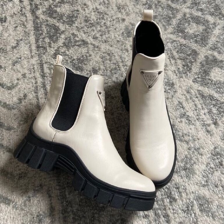 Botines Guess Hestia 25 de Grass Collection de segunda mano