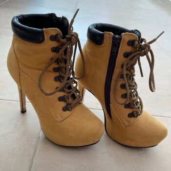 Botines con agujetas Andrea amarillos de mujer - GoTrendier