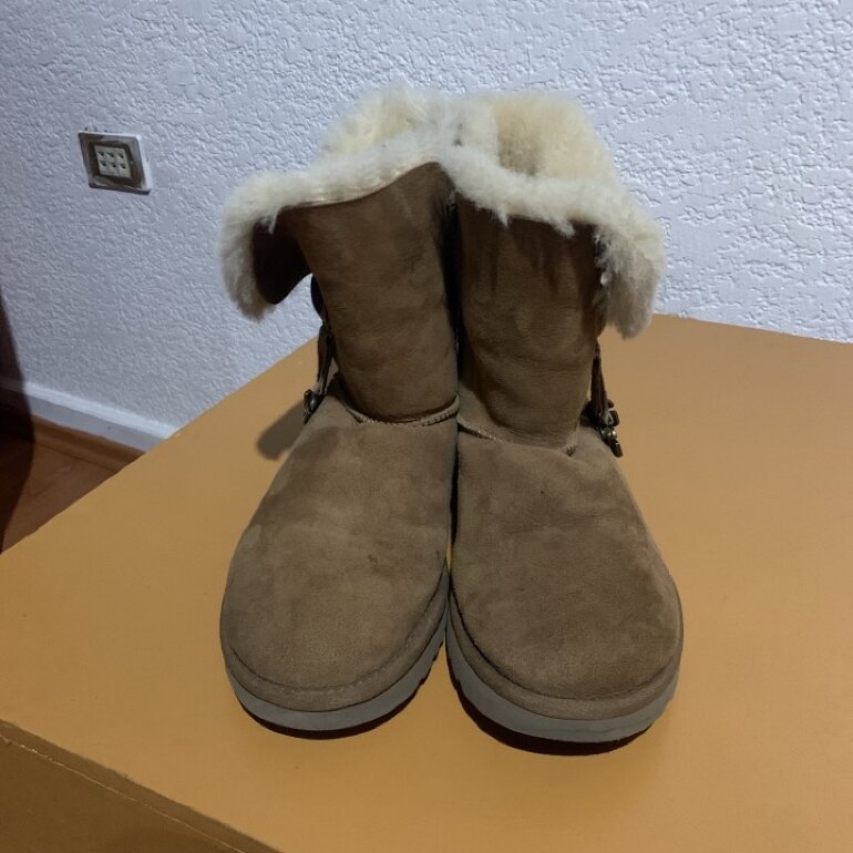 Botas UGG color camel de UGG Australia de segunda mano - GoTrendier