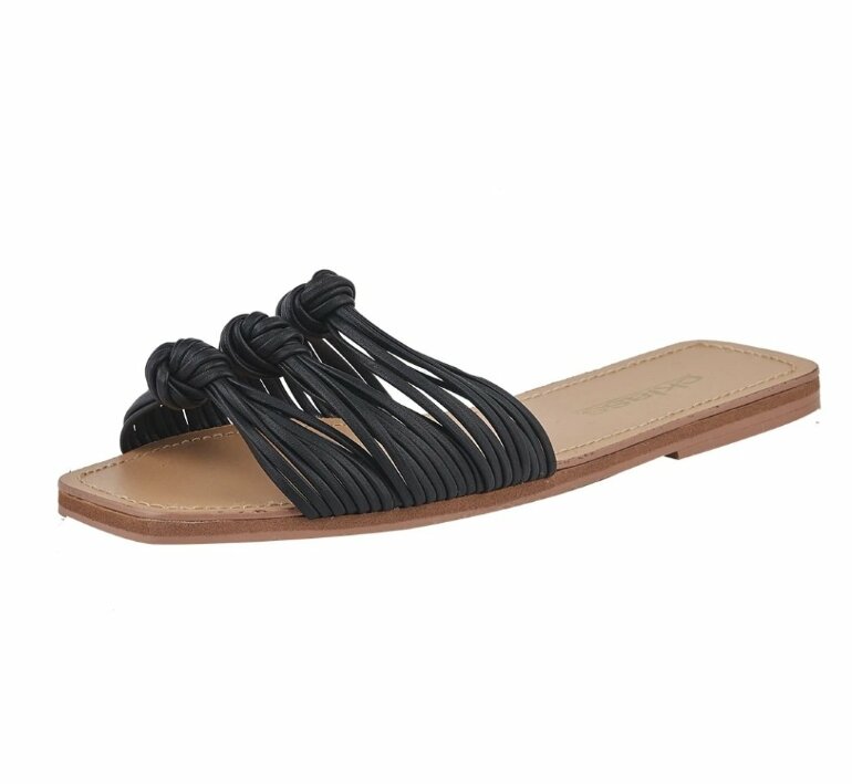 Sandalias negras básicas de piso de Cklass de segunda mano - GoTrendier