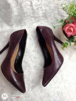 Zapatillas Andrea color vino de segunda mano - GoTrendier