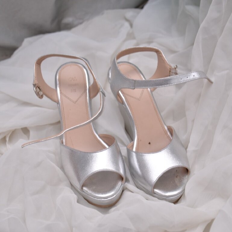 Tacones de C\u0026amp;A de segunda mano - GoTrendier