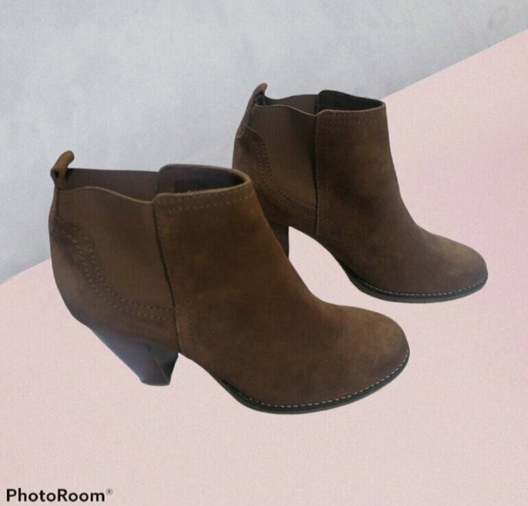 Botines gamuza camel MANGO de segunda mano - GoTrendier