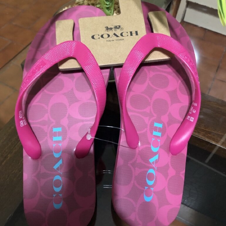 Sandalias chanclas Coach. Nuevas. de segunda mano - GoTrendier