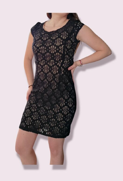 Vestido encaje negro fondo nude 🖤 de Celine By Champion de