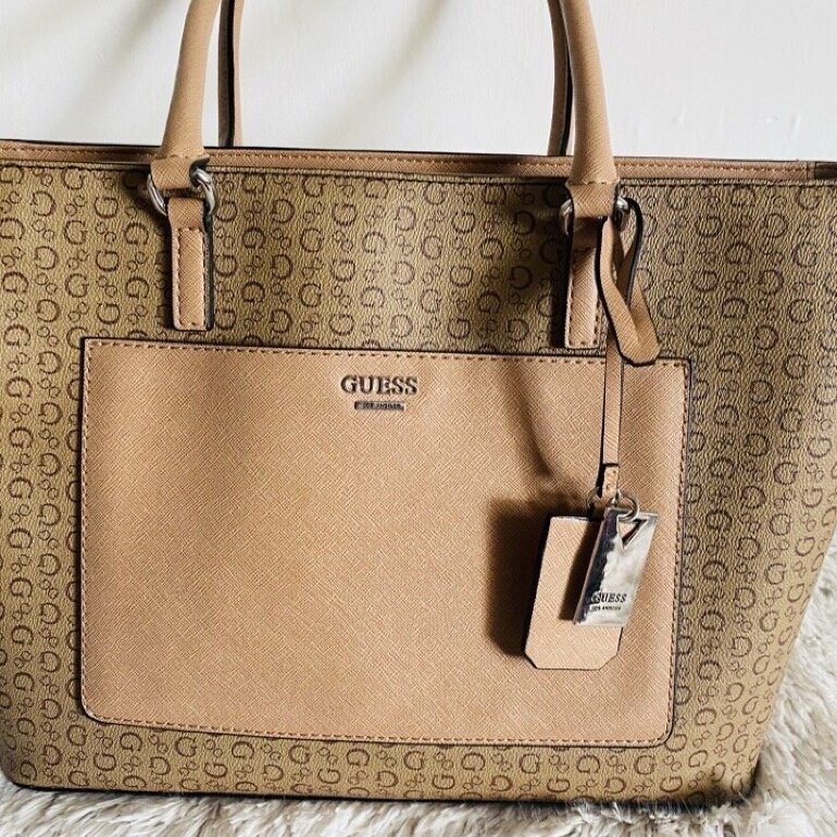 Bolsa tote Guess color nude de segunda mano - GoTrendier