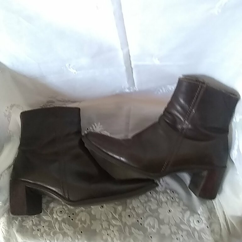 Botines Piel Café La Milagresa de segunda mano - GoTrendier