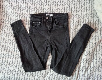 Jeans negros efecto deslavado. de Pull \u0026amp; Bear de segunda mano -  GoTrendier